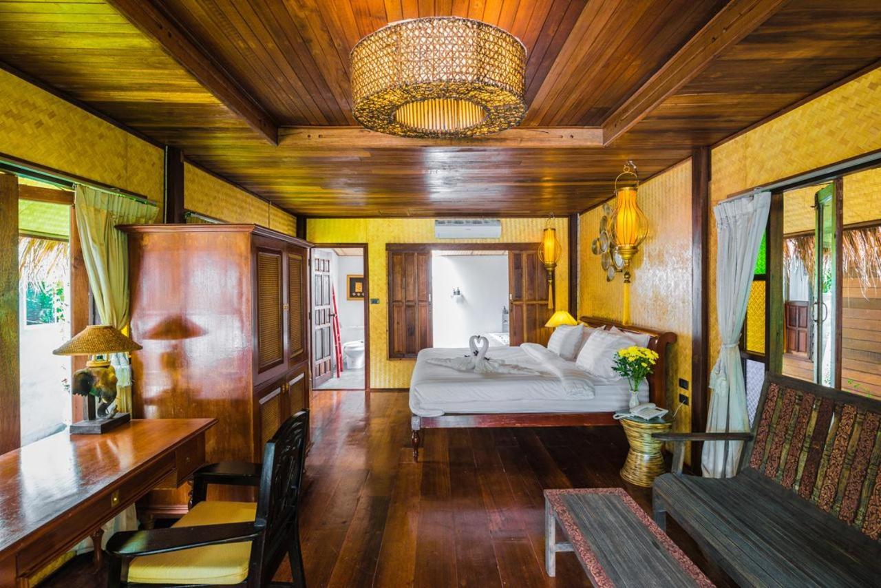 Bora Bora Villa Phuket Chalong Exterior foto