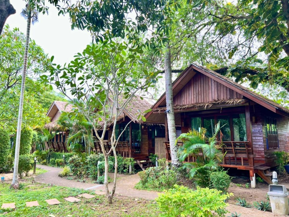 Bora Bora Villa Phuket Chalong Exterior foto