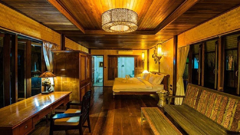 Bora Bora Villa Phuket Chalong Exterior foto